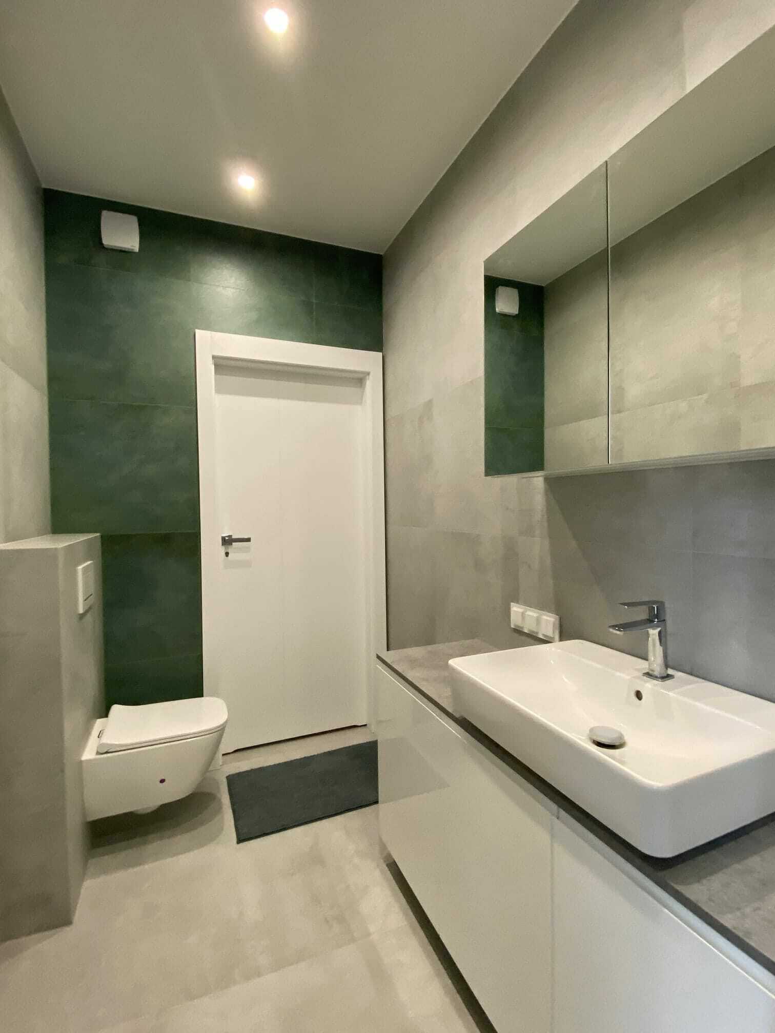 bathroom photo 3